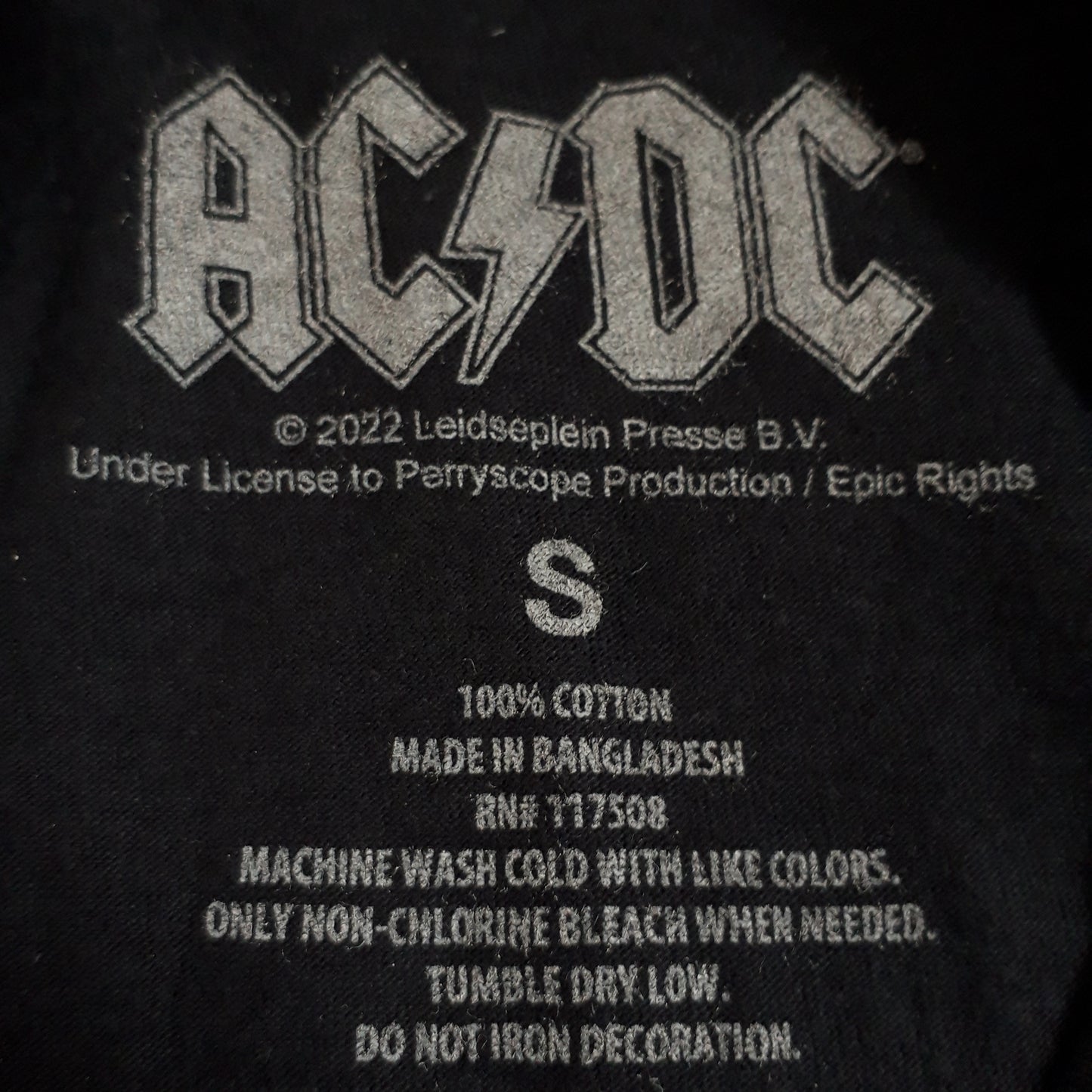 《S》AC/DC  バンドTシャツ