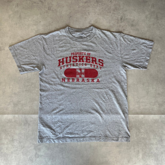 《L》PROEDGE プロエッジ Ｔシャツ HUSKERS ハスカーズ